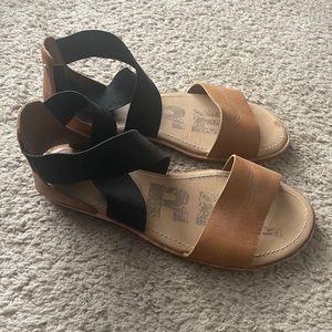 Sorel Ella sandal